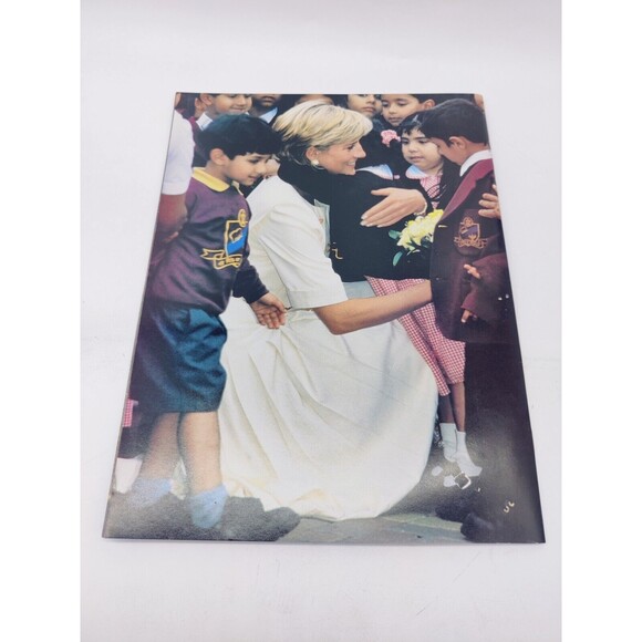 Vintage Diana The People Princess Vol.1 No.2 Her Royal life in pictures Magazine - Picture 2 of 6